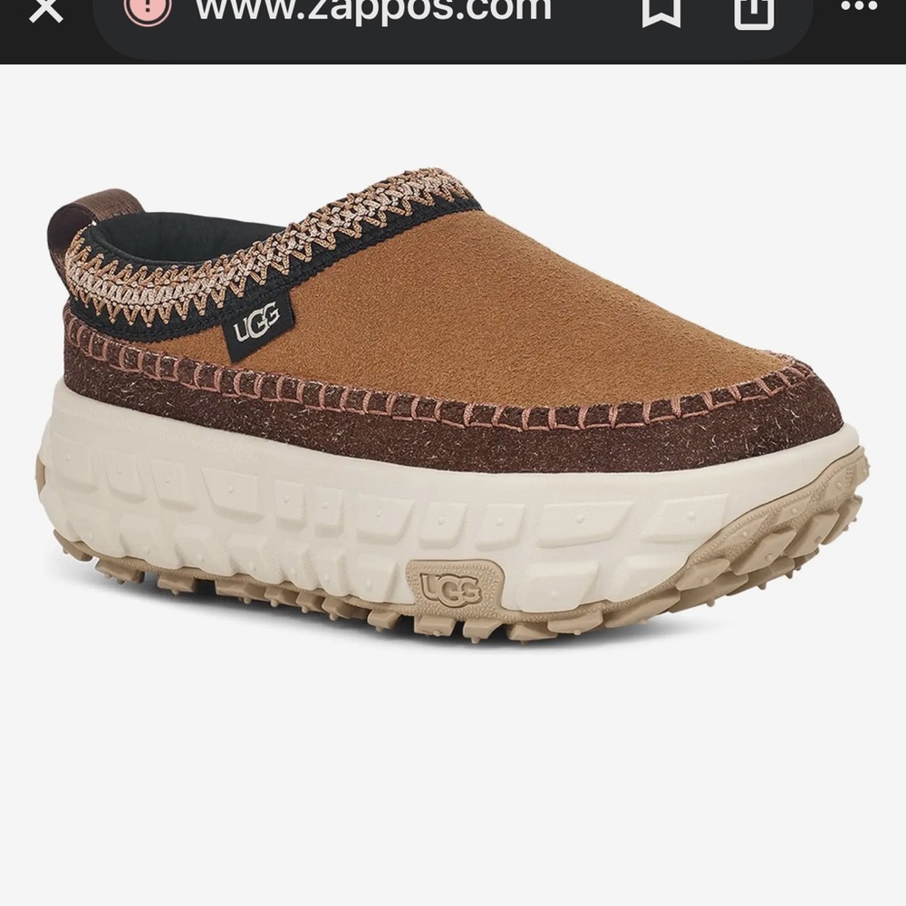 Unisex Ugg Venture Daze Clog.  Size 8 men’s. 9 women’s.  New